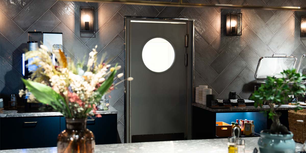Hotell-Elite-Palace-Stockholm-pendeldoerr